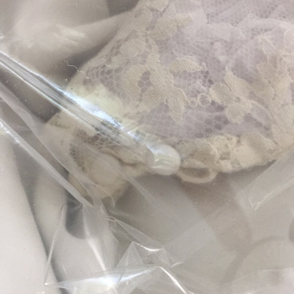 Handmade Vintage wedding dress- circa 1978 - Picture 7 of 8